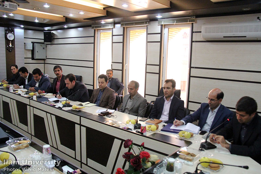 دانشگاه و شرکت آب و فاضلاب استان تفاهم نامه همکاري منعقد کردند