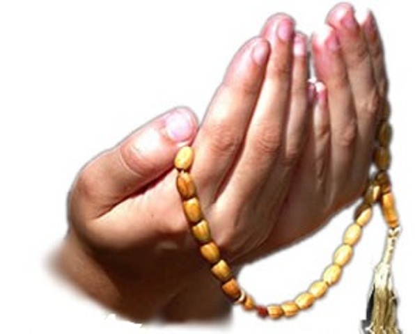 چرا هنگام دعا دست‌ها را رو به آسمان بلند مي‌کنيم؟