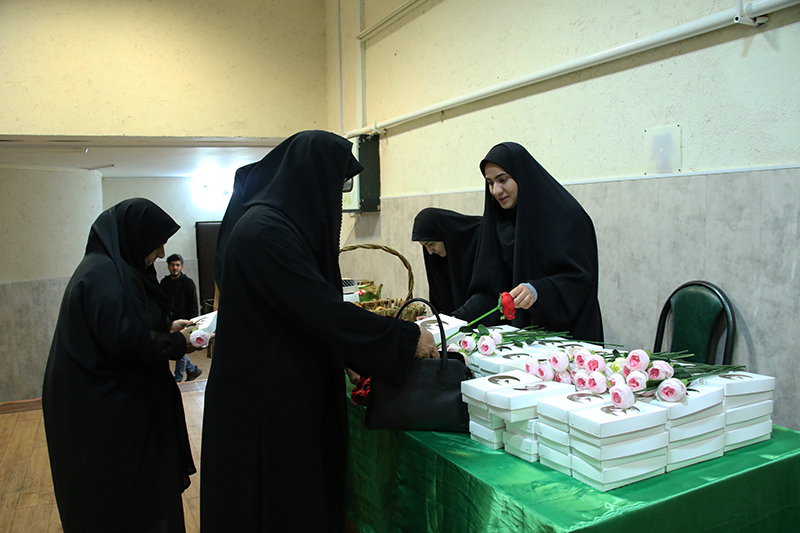 گزارش تصويري برگزاري مراسم بزرگداشت مقام مادر و روز زن