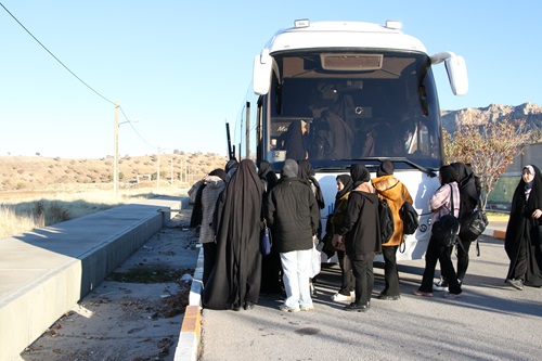 برگزاري اردوي ايلام شناسي ويژه دانشجويان دختر دانشگاه ايلام به مقصد شهرستان مهران