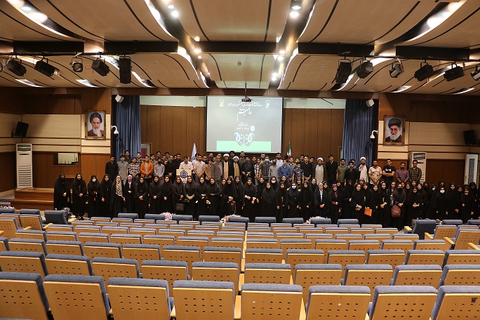 اعزام 144 دانشجوي دانشگاه هاي استان ايلام به شهر مقدس قم در قالب طرح حاميم