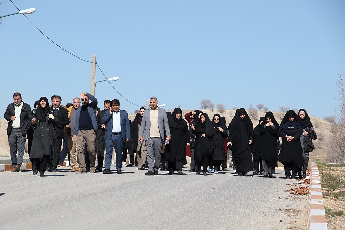 برگزاري همايش پياده‌روي اساتيد و کارکنان دانشگاه ايلام