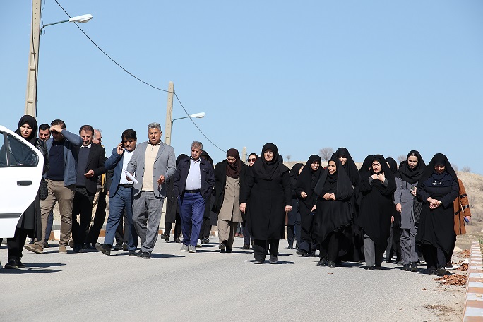 برگزاري همايش پياده‌روي اساتيد و کارکنان دانشگاه ايلام