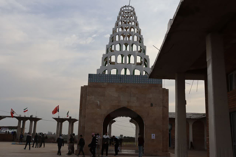 دانشجويان پسر دانشگاه ايلام به اردوي راهيان نور مناطق عملياتي جنوب اعزام شدند