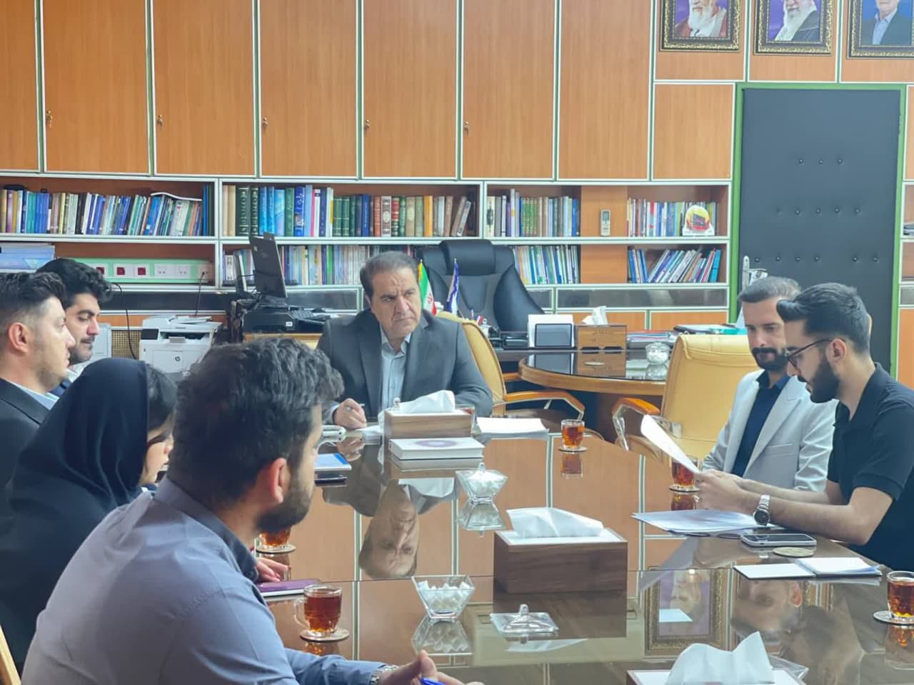  ديدار استاندار ايلام با اعضاي انجمن اسلامي دانشجويان دانشگاه ايلام و شوراي مرکزي ستاد نخبگان استان ايلام