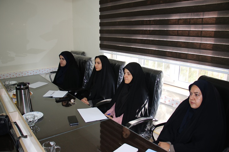 برگزاري کارگاه جامع آشنايي با شاخص‌هاي کمي و کيفي علم‌سنجي توليدات علمي، پايگاه‌هاي استنادي و ناشرين معتبر بين‌المللي در دانشگاه ايلام