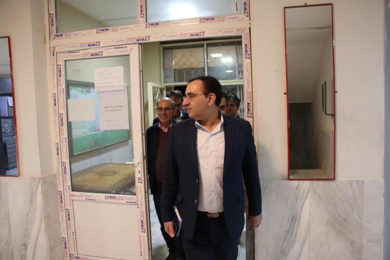 بازديد معاون سياسي و امنيتي استانداري ايلام از خوابگاه‌هاي دانشجويي دانشگاه ايلام 