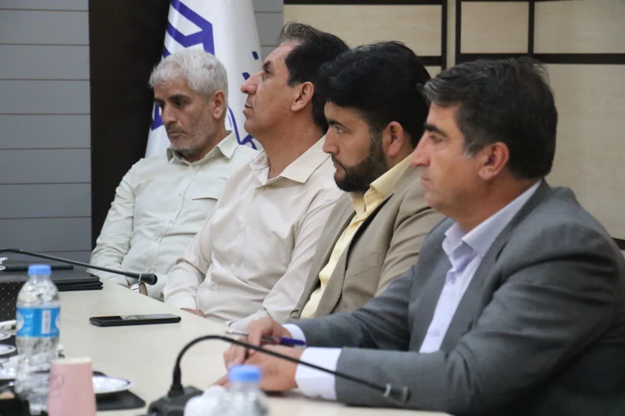 برگزاري نشست هم‌انديشي رئيس و اساتيد دانشگاه ايلام و سرپرست شهرداري ايلام