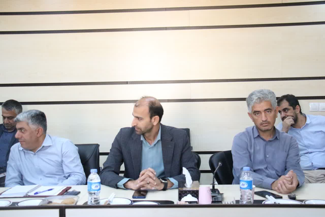 برگزاري نشست هم‌انديشي رئيس و اساتيد دانشگاه ايلام و سرپرست شهرداري ايلام
