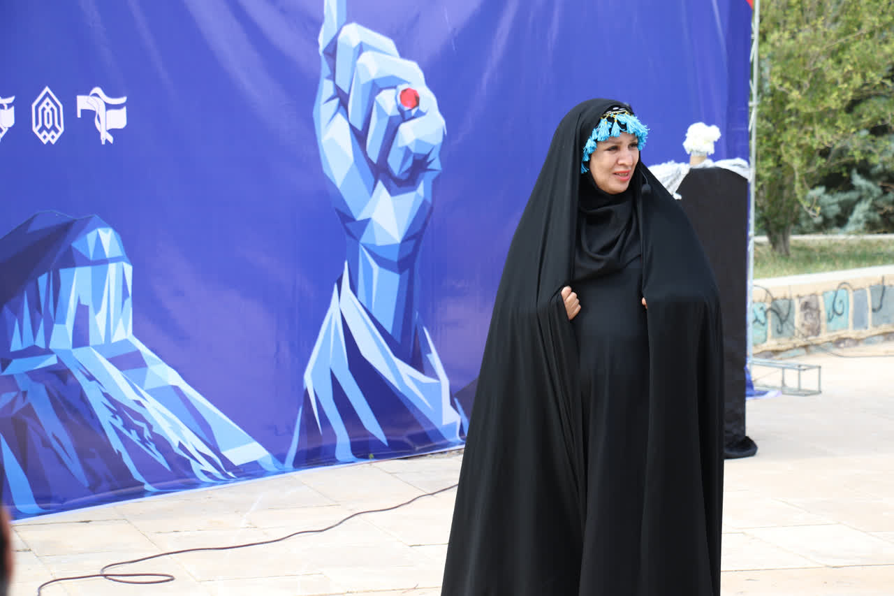 برگزاري اجتماع جوانان و دانشجويان جان فداي استان در دانشگاه ايلام