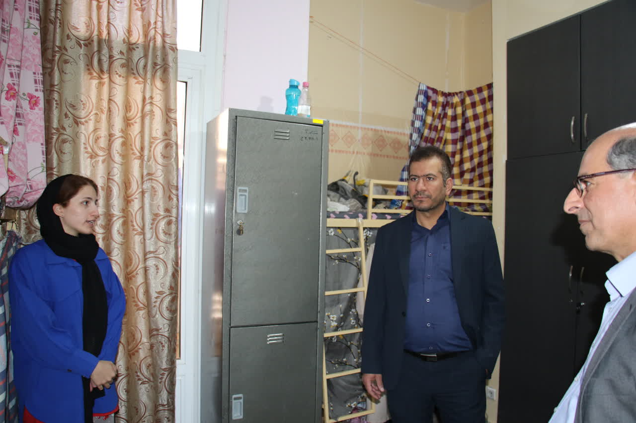 بازديد آقاي عزيزي رئيس اداره راهبري خوابگاه هاي صندوق رفاه از دانشگاه ايلام
