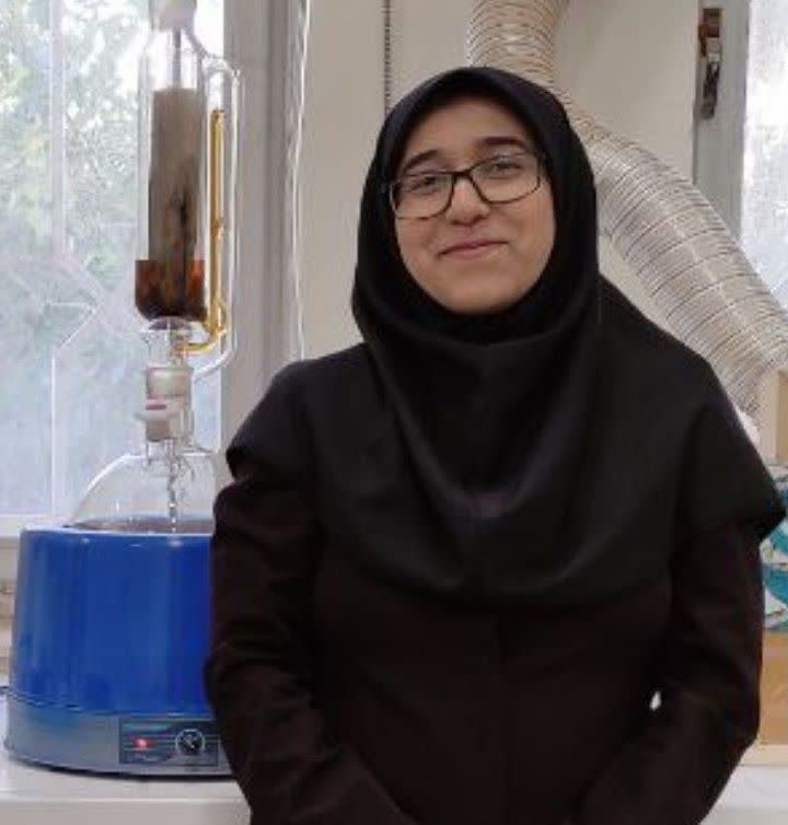 انتخاب خانم سحر عبدالهي دانشجوي دانشگاه ايلام به عنوان دانشجوي نمونه کشوري