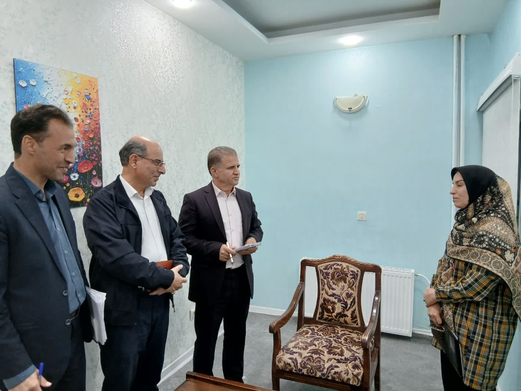 ابراز رضايت رييس دانشگاه از تغييرات دکوراسيون و فضاي اتاق مشاور خوابگاه‌ها 