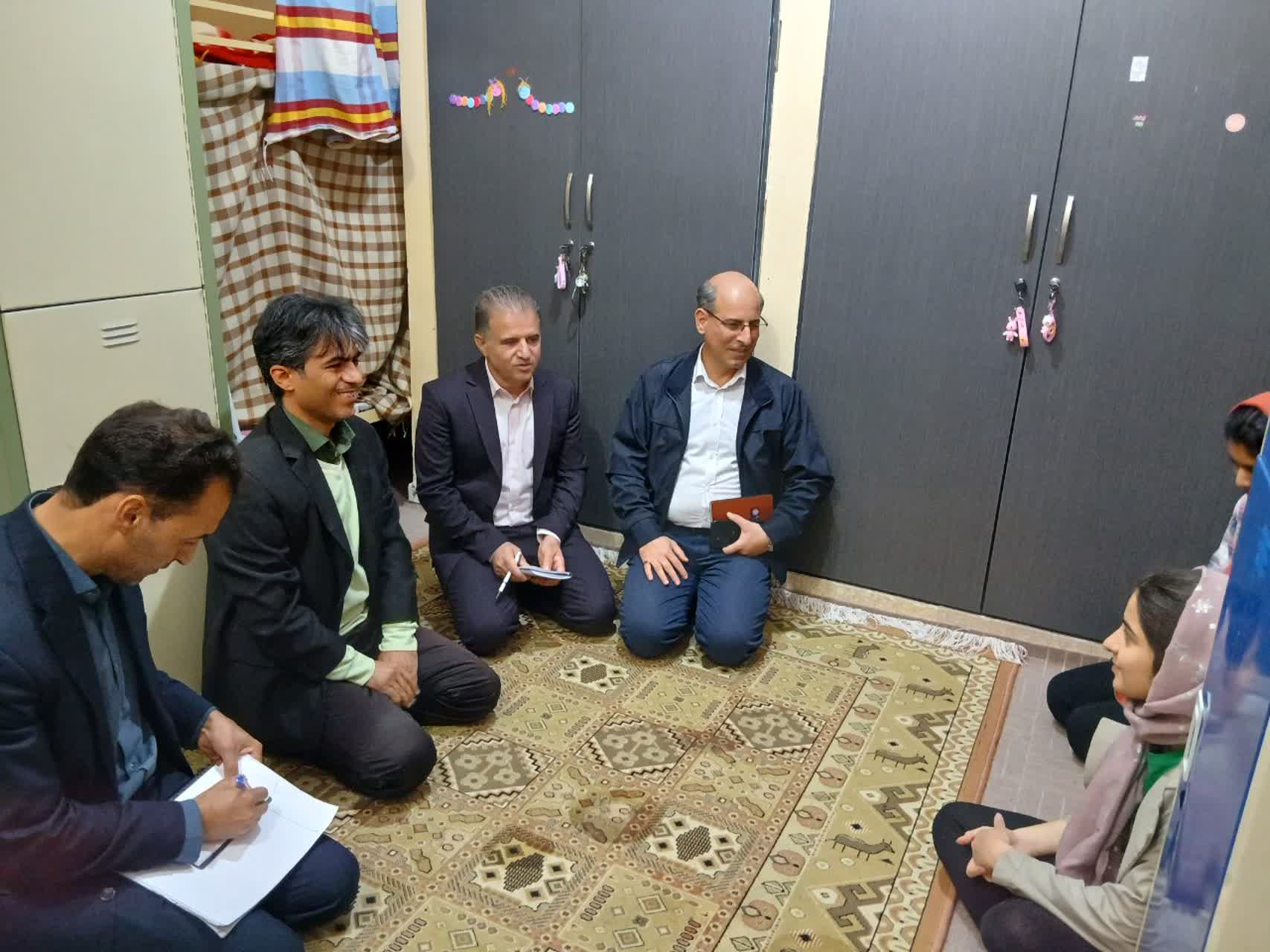 بازديد سرزده جناب آقاي دکتر مرادنژادي، رياست محترم دانشگاه از پرديس خوابگاهي خواهران