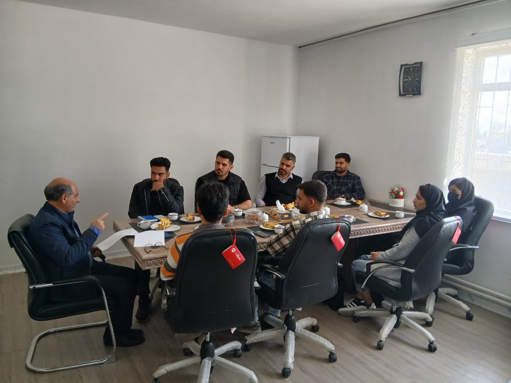 اولين جلسه آشنايي و معرفي اعضاي شوراي صنفي - رفاهي دانشجويان با معاون دانشجويي