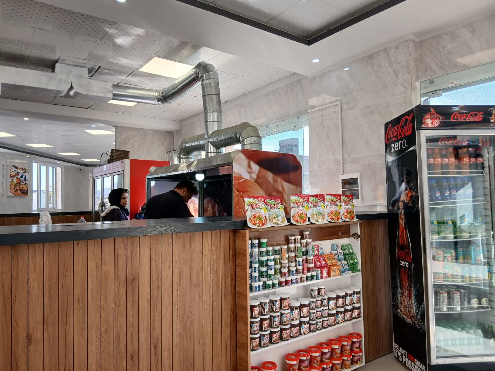 شروع به کار فست فود بلوط (رستوران مکمل شماره 2)